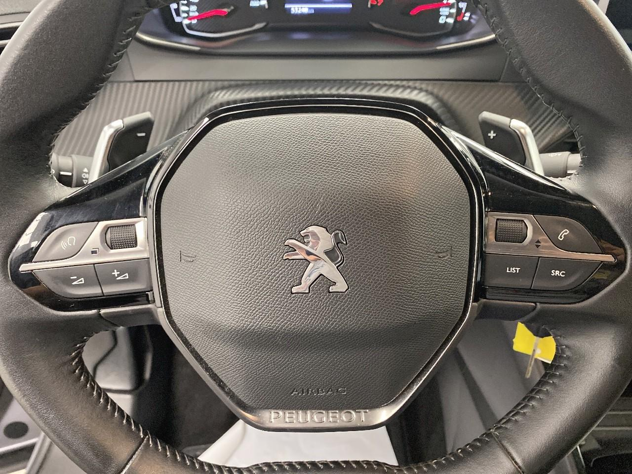 Peugeot 2008 puretech 130 s&s eat8 style — photo 18
