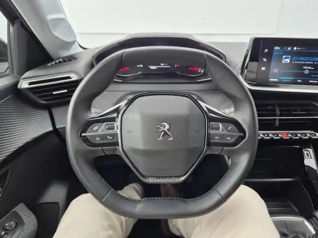 Peugeot 208 puretech 100 s&amp;s bvm6 — photo 31