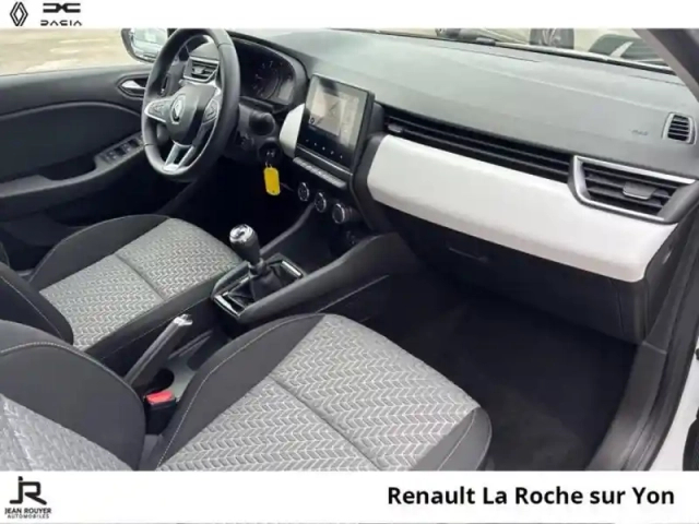 Renault Clio 1.5 blue dci 100ch evolution - 24 — photo 15