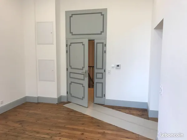 T3 haut Standing dans Château classé entièrement rénové