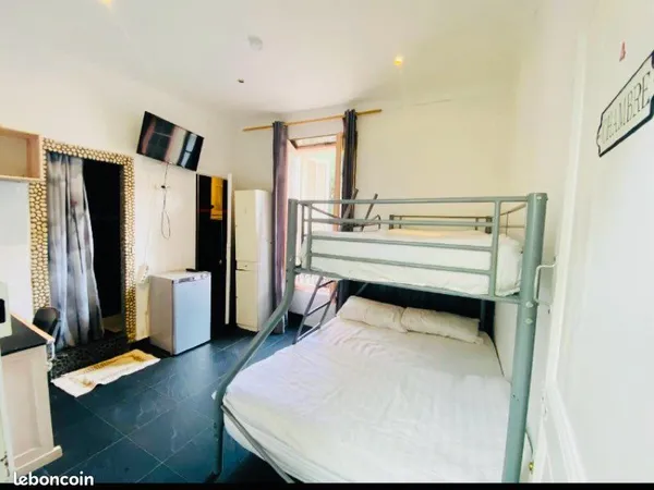 Chambre indépendante 15 m² - Saint-Laurent-du-Var