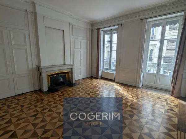 Appartement 3 pièces 94 m²