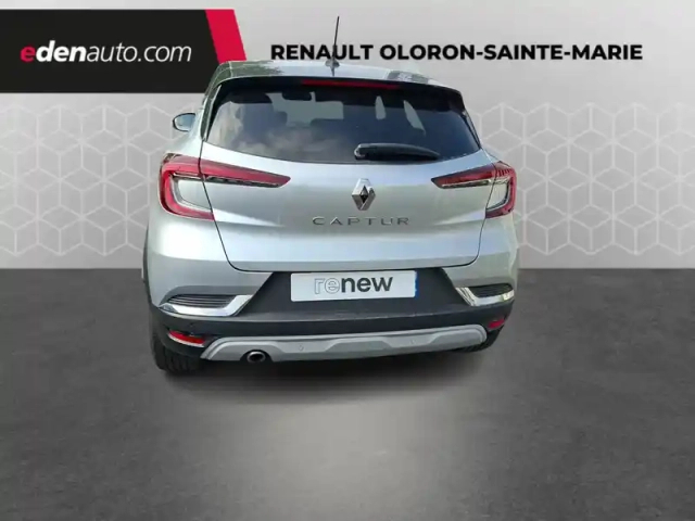 Renault Captur blue dci 115 edc — photo 6