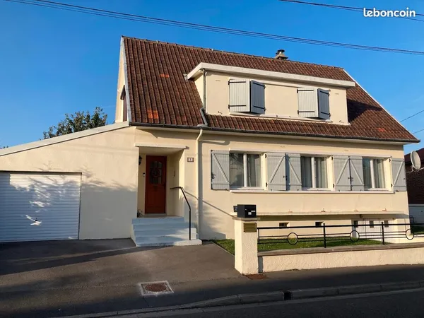 Belle maison individuelle 120 m2 - 4 chambres - garage & sous sol - Marcelcave