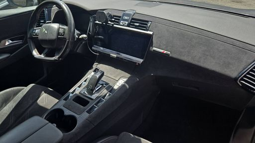 DS DS7 Crossback 1.6 THP 180 EAT8 - Performance Line – 2020 – 58876 km – Essence – Boîte Automatique — photo 28