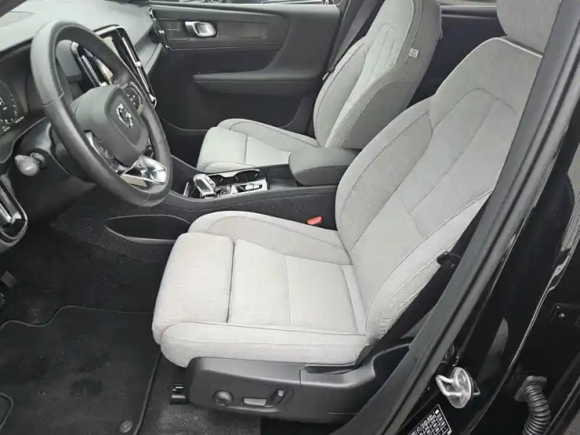 Volvo Xc40 t5 recharge 180+82 ch dct7 — photo 22