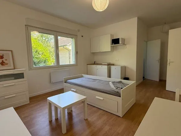 Studio 1 pièce 27 m²