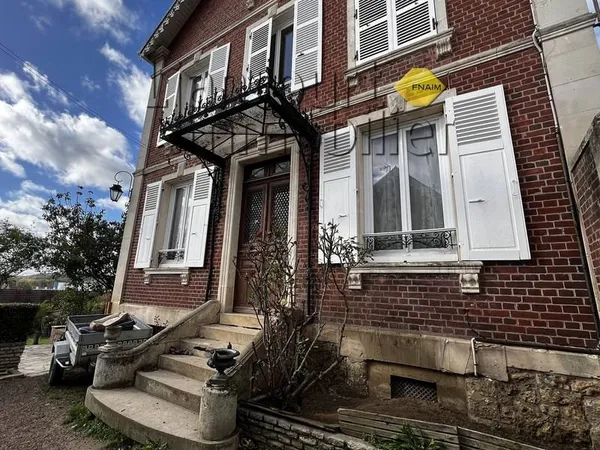 Maison 8 pièces 155 m²