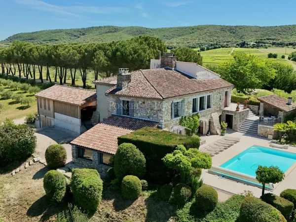 Domaine d'Exception entre Vignes et Oliviers