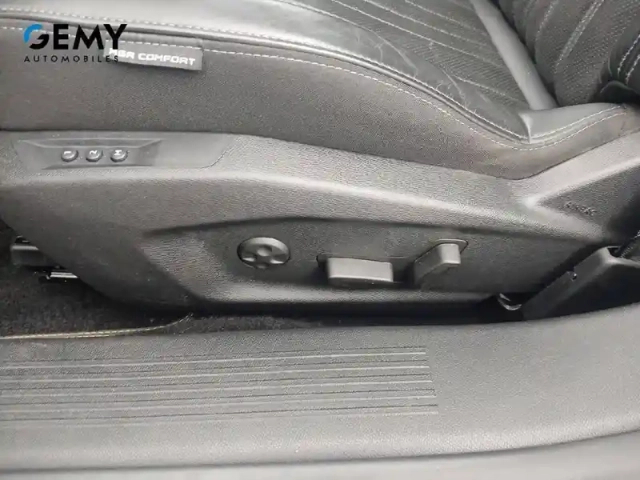 Peugeot 408 phev 225 e-eat8 — photo 20