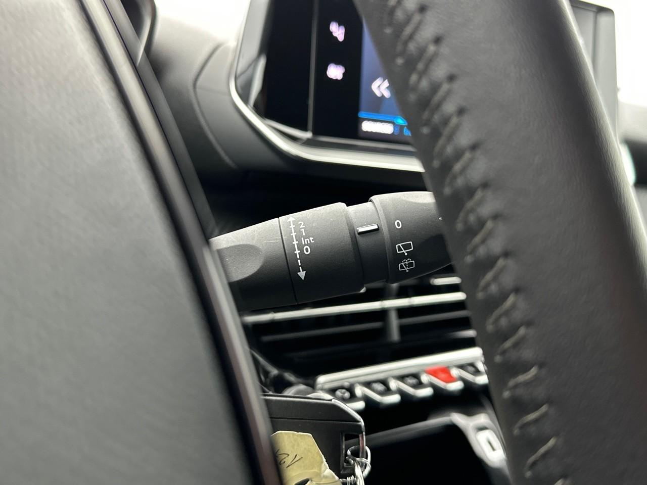 Peugeot 208 puretech 75 s&s bvm5 style — photo 20