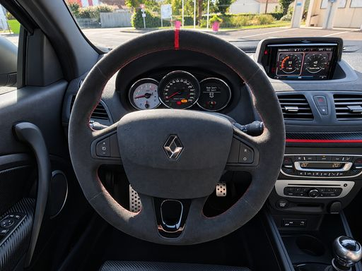 Renault Megane 2.0 275 - RS Trophy – 2015 – 34997 km – Essence – Boîte Manuelle — photo 35