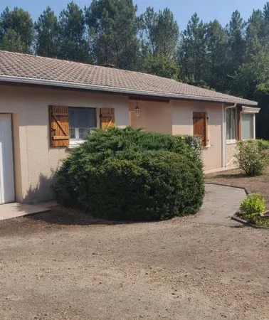 Maison individuelle de plain pied avec piscine
