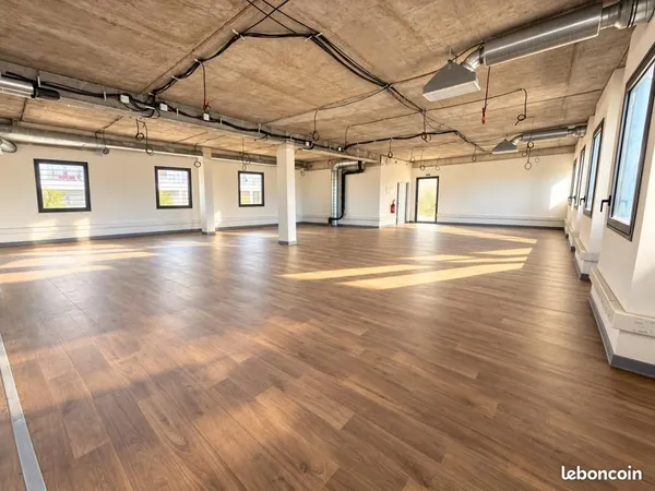 Bureaux 120 m²