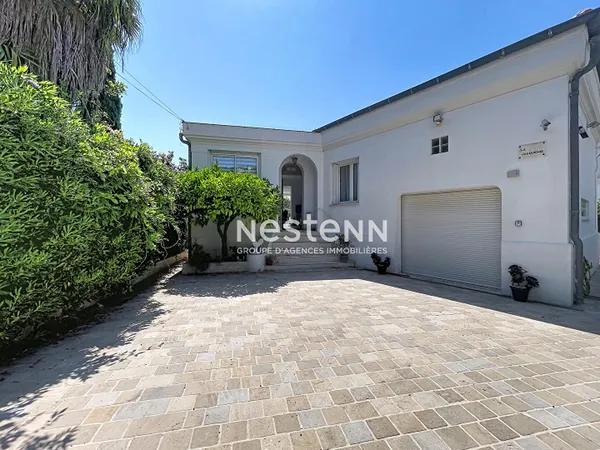 Golfe Juan - Maison 130 m² - terrain 400m² - Garage - Studio