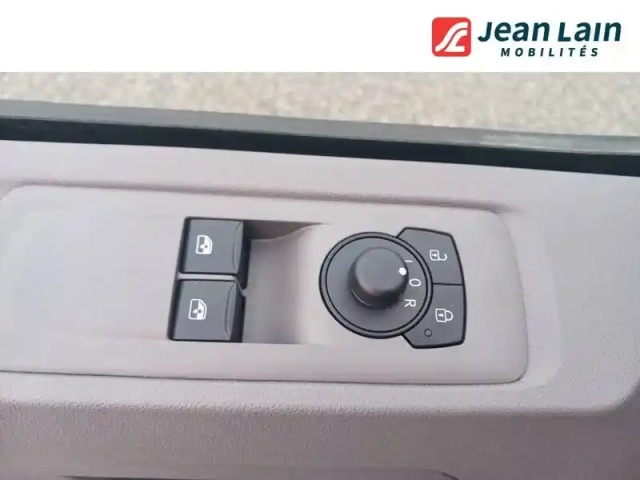Volkswagen Transporter van l1h1 2.0 tdi 150 bvm6 — photo 16