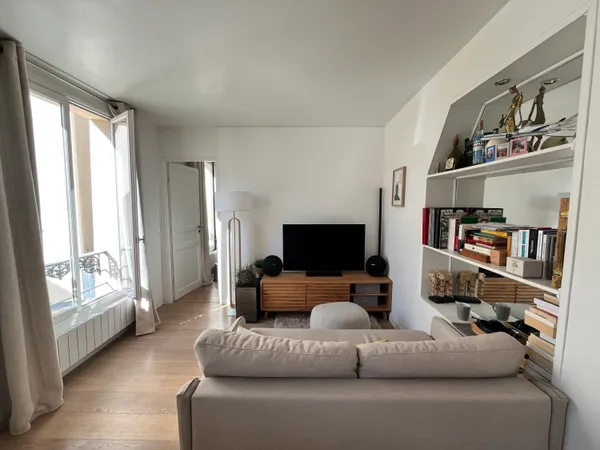 Location T2 meublé 33 m² - Montmartre / Orchampt