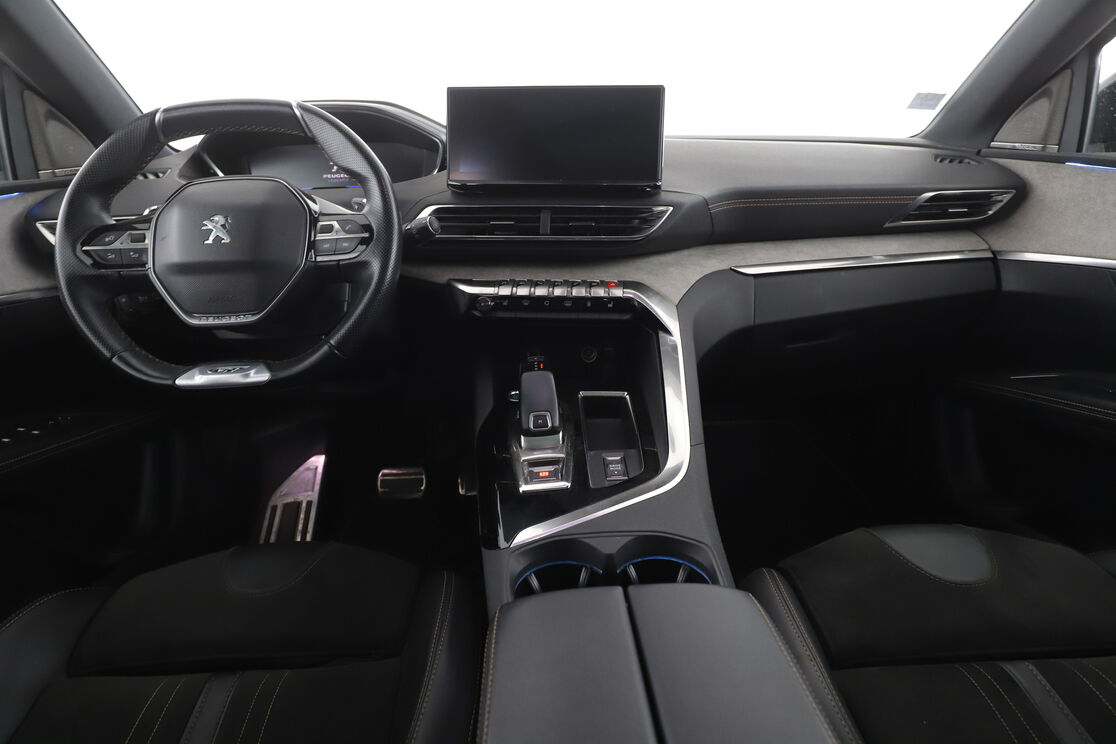 Peugeot 5008 2.0 Blue-HDi GT EAT8 — photo 11