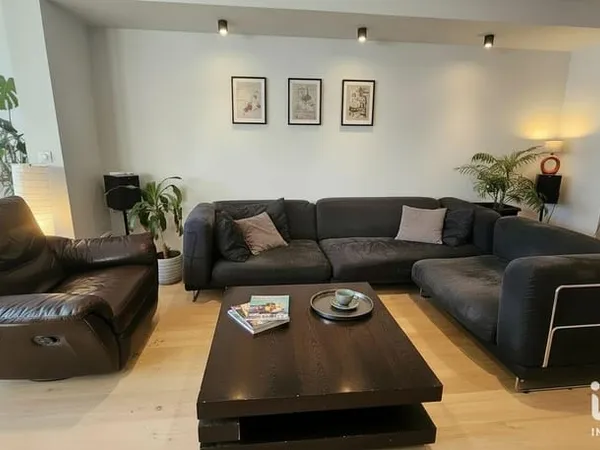 Maison 6 pièces 160 m²