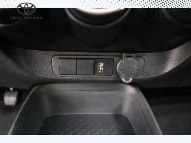 Toyota Aygo 1.0 vvt-i 72 dynamic — photo 11