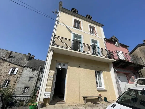 Immeuble de 123 m2 en plein centre de Rochefort