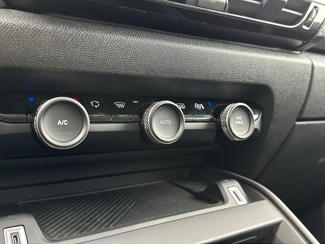 Citroën C4 puretech 130 s&s eat8 shine — photo 28