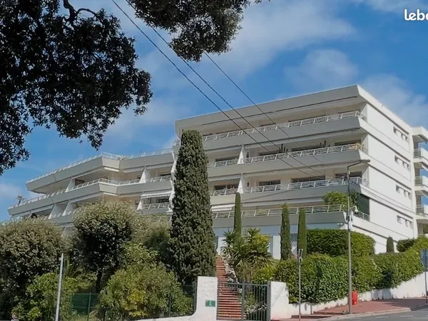 LE CANNET Résidentiel , 2P, 58m² + terrasses/jardins ~59m²