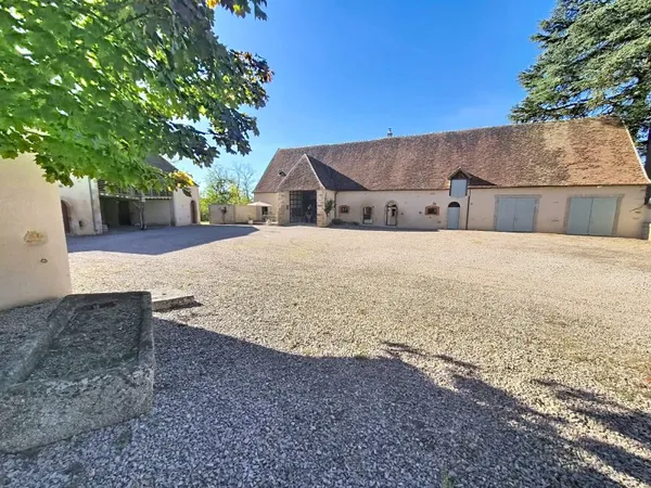 Maison 6 pièces 250 m²