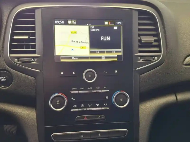 Renault Megane mégane iv estate tce 140 fap — photo 36