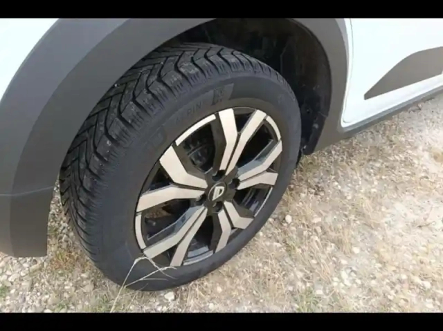 Dacia Sandero 1.0 tce 90ch stepway confort -22 — photo 13