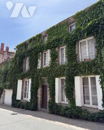 Maison 9 pièces 258 m²