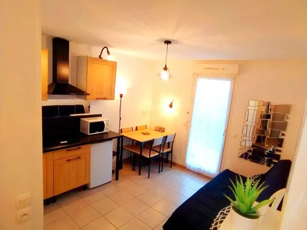 Vends studio rénové