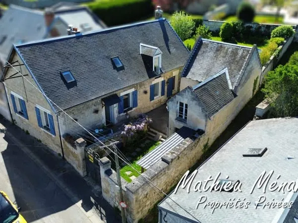Maison rénovée avec dépendance et cour close - Charme, volumes et potentiel
