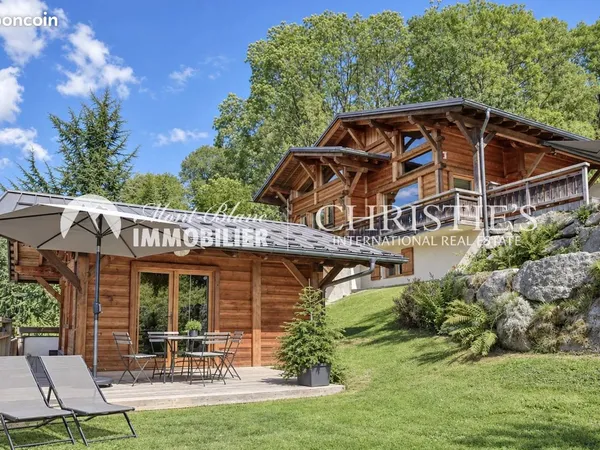 Chalet 8 pièces 230 m²