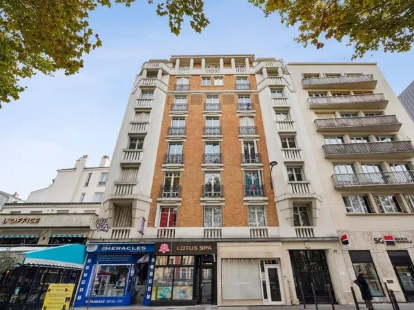 Bureaux 217 m²