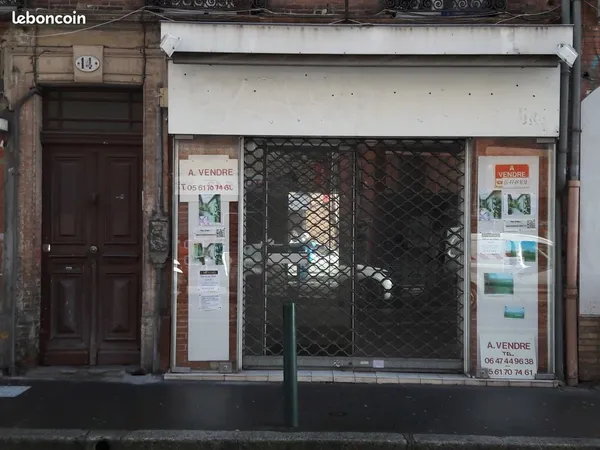 Vend mur commerciaux + chartreuse meublée