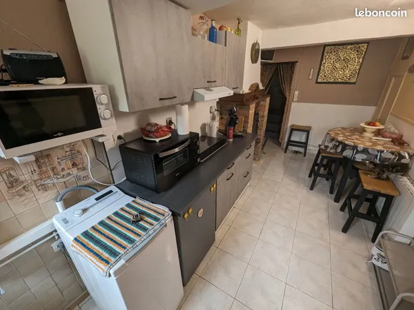Jolie petite maison à louer (meublée) proche de saint Laurent de Cerdans