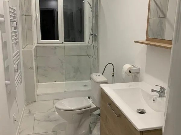 Duplex meublé 90 m² - 4 chambres - Location complète uniquement - Anzin