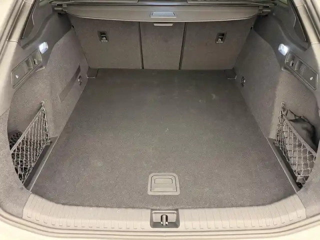 Audi A6 e-tron avant performance 367 ch 100 kwh — photo 5