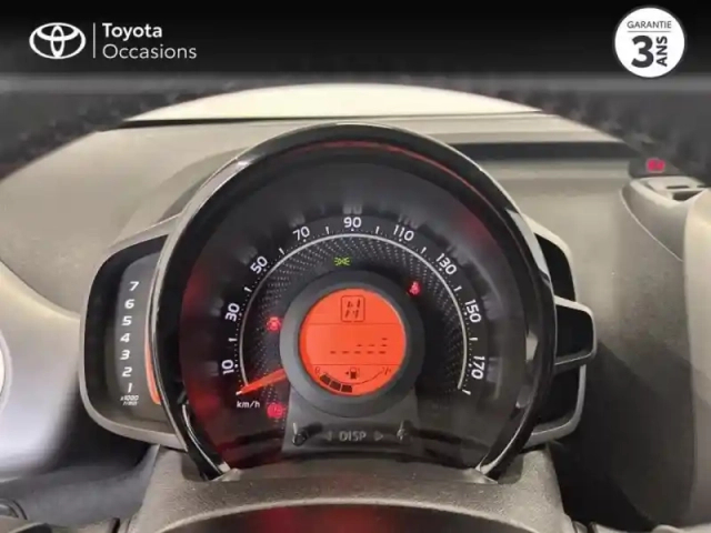 Toyota Aygo 1.0 vvt-i 72ch x-play 3p — photo 14