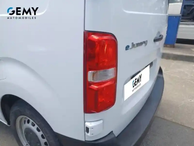 Citroën Jumpy e- cab approfondie m 100 kw batterie 75 kwh — photo 17