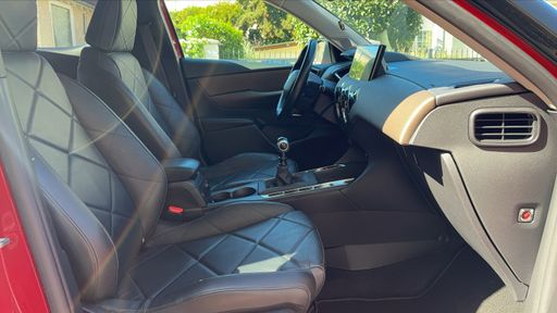 DS DS3 Crossback 1.2 PureTech 100 - Grand Chic – 2020 – 97804 km – Essence – Boîte Manuelle — photo 29