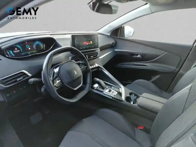 Peugeot 3008 hybrid 225 e-eat8 — photo 9