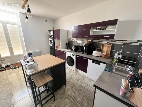 Appartement 85 m² - 3 chambres - 560 - Balcon fermé - Le Chambon-Feugerolles