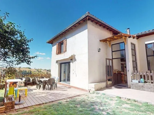 Maison 6 pièces 151 m²