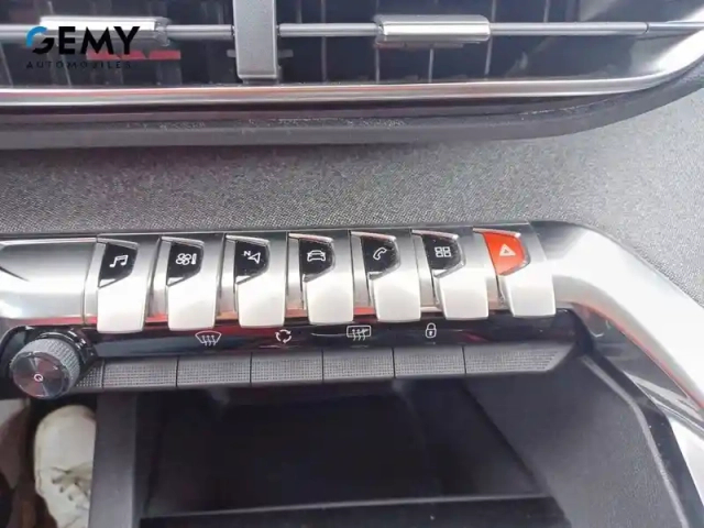 Peugeot 3008 1.2 puretech 130ch s&amp;s bvm6 — photo 20