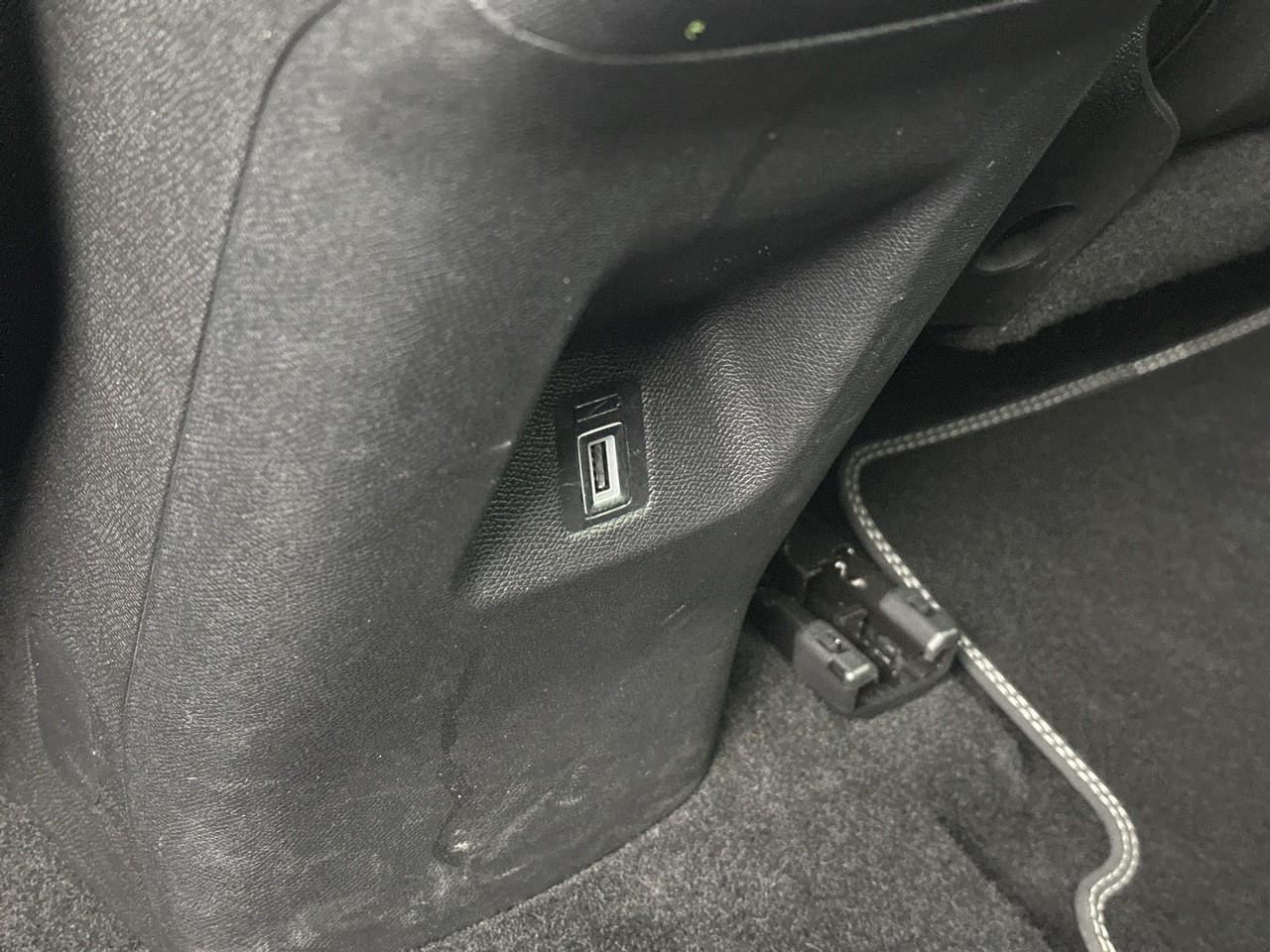 Citroën C5 Aircross hybride rechargeable 225 e-eat8 shine pack — photo 37