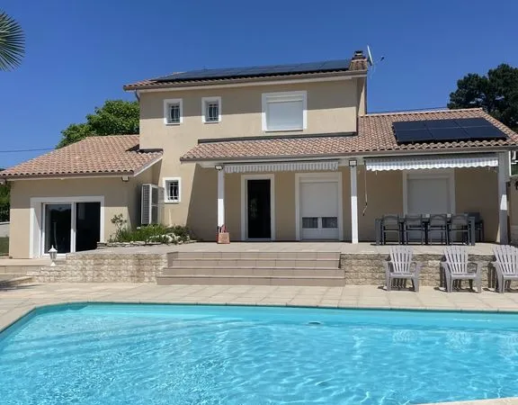 Maison de luxe 6 pièces 198 m²