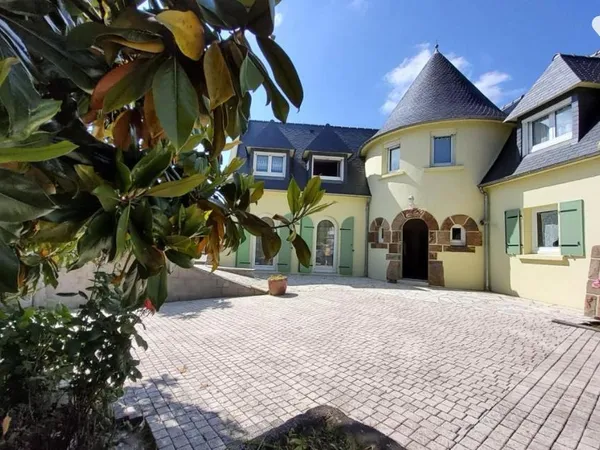 Maison 7 pièces 143 m²