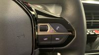 Peugeot 2008 1.2 PureTech 130ch S&S Allure — photo 25